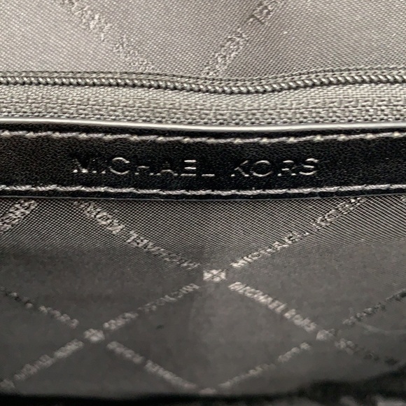 MICHAEL KORS SONIA SMALL SHOULDER XBODY BLACK COLOR - Picture 11 of 16